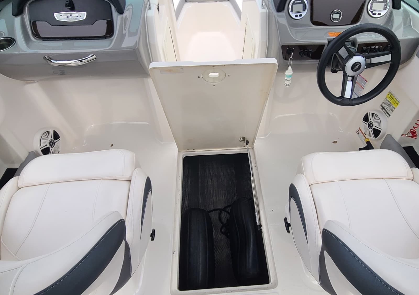 2020 Chaparral 21 SSI OB