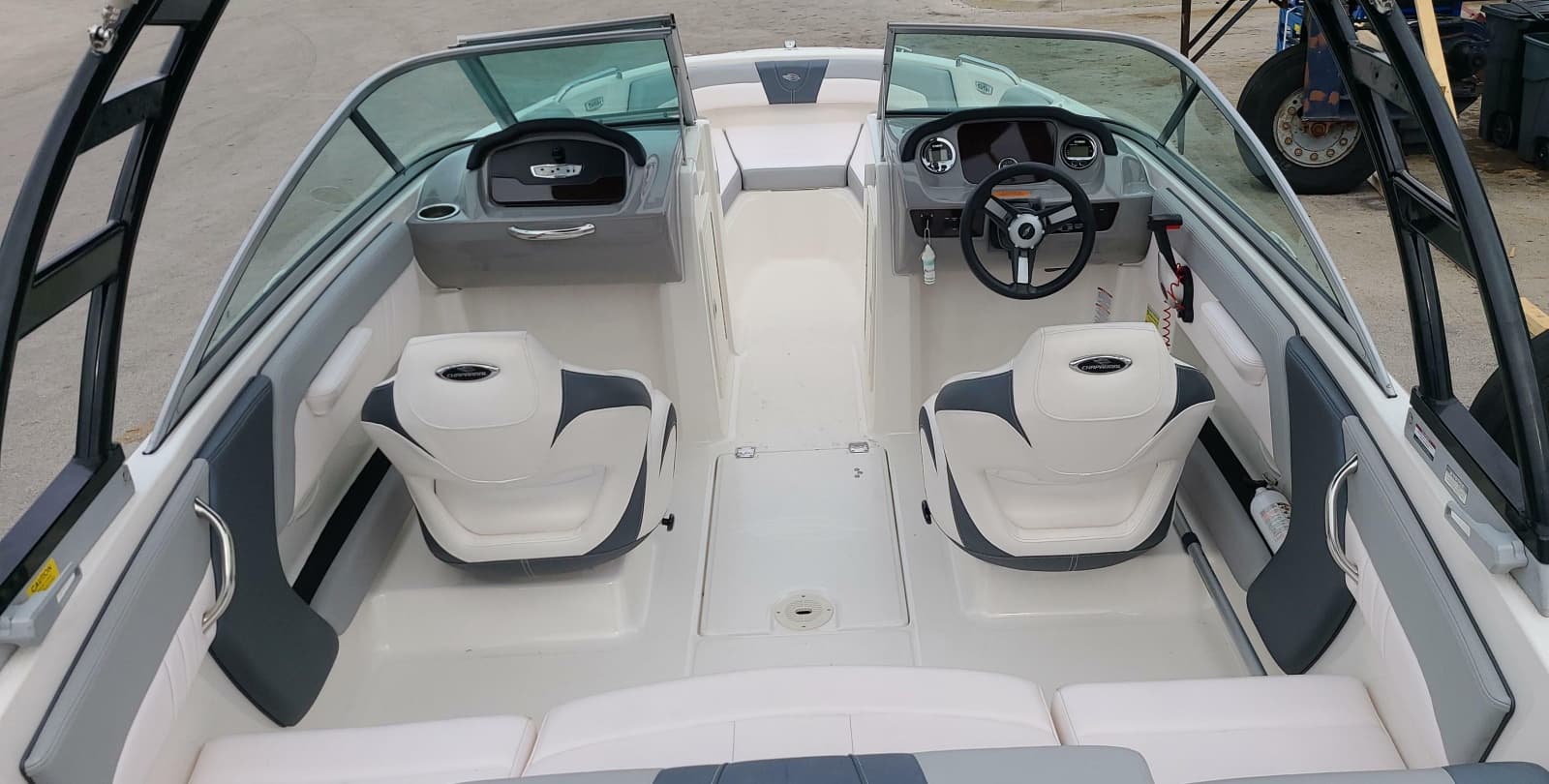 2020 Chaparral 21 SSI OB