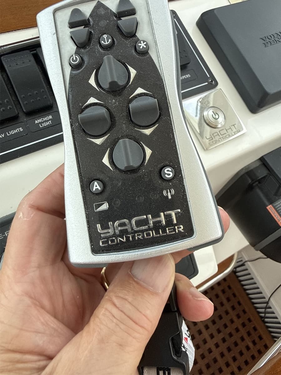 Yacht Controller