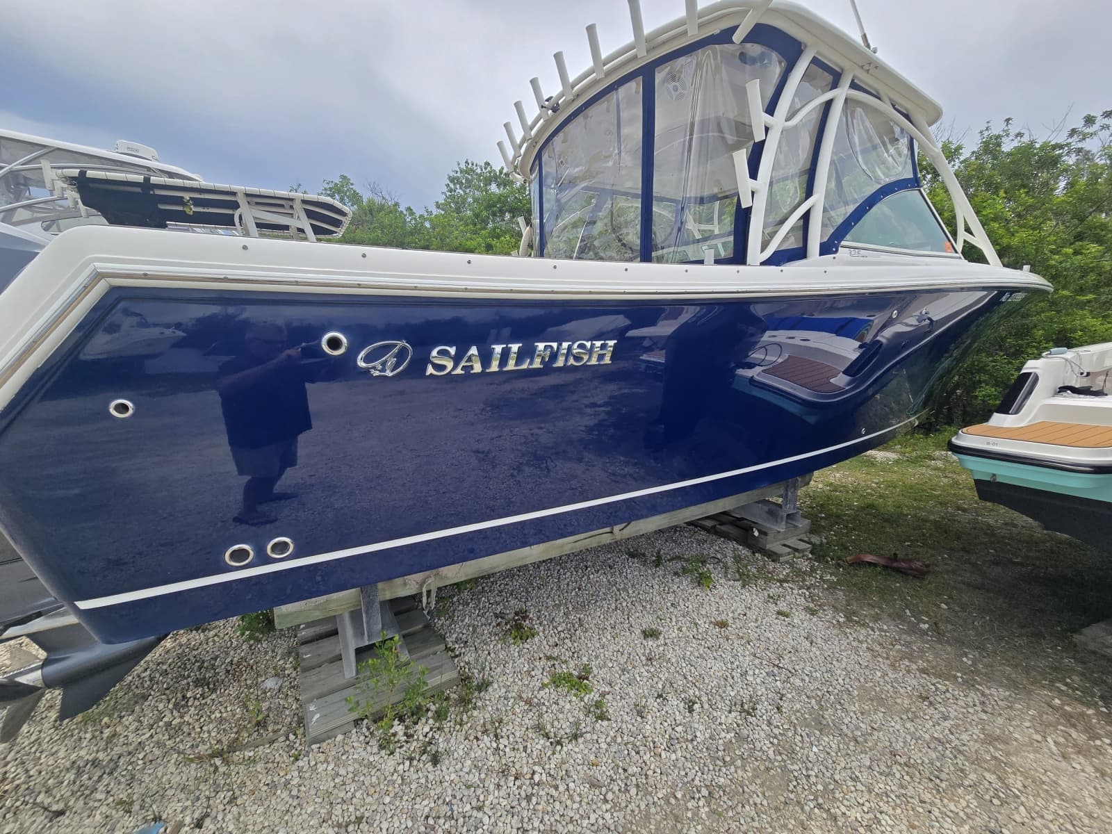 2017 Sailfish Dual Console 325 - Photo 1