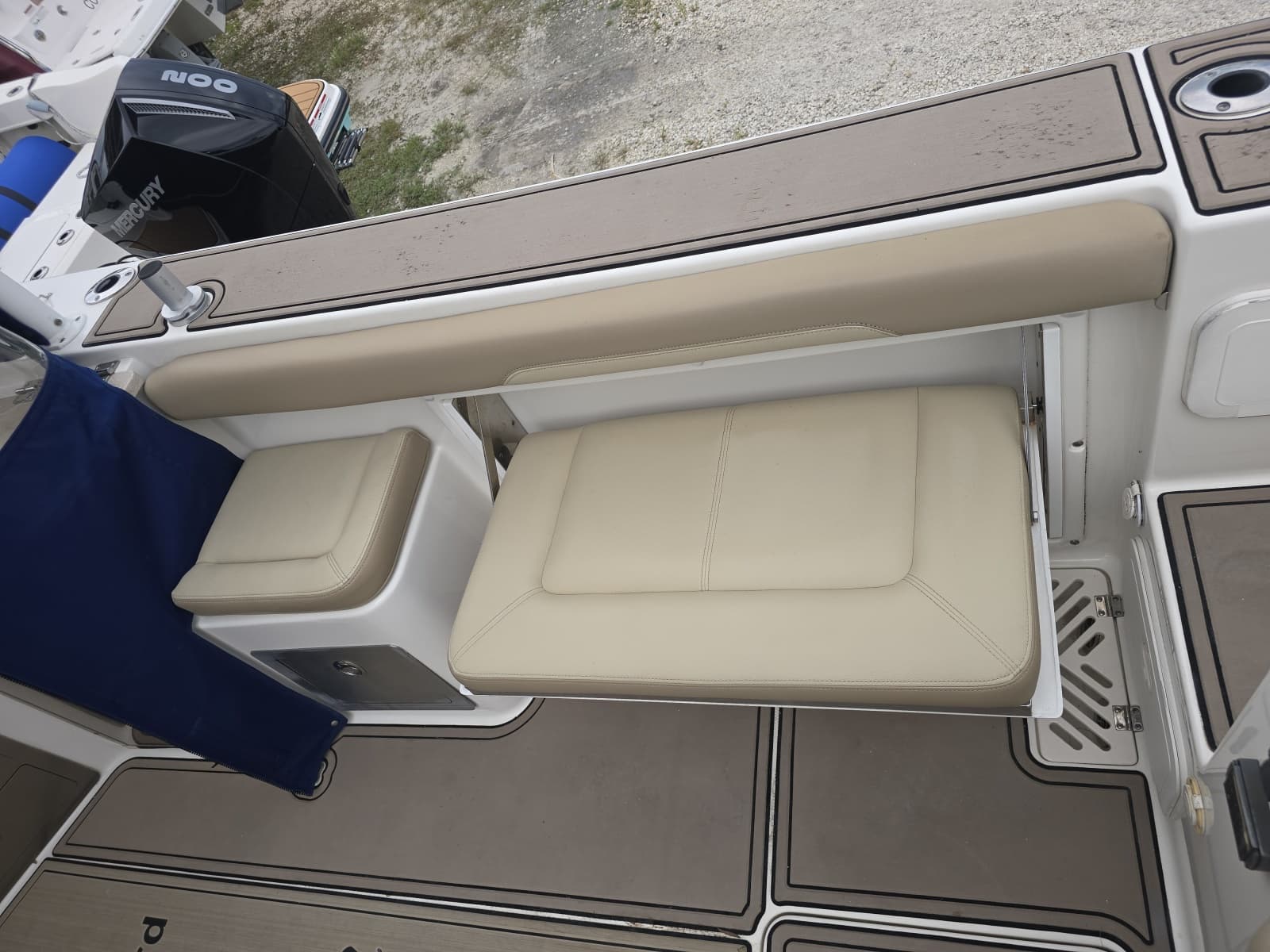 2017 Sailfish Dual Console 325 - Photo 22