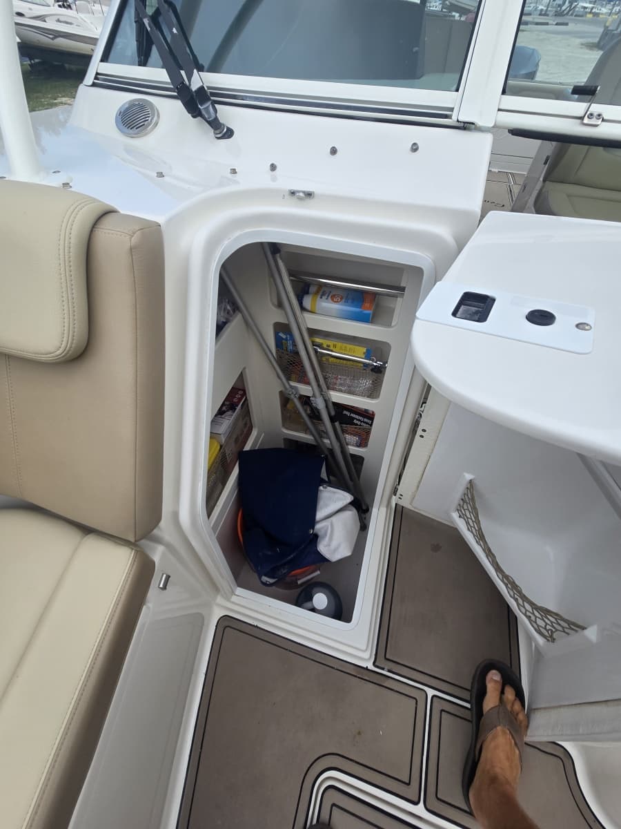 2017 Sailfish Dual Console 325 - Photo 25