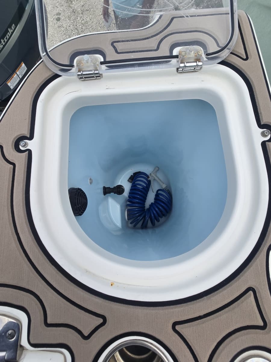 2017 Sailfish Dual Console 325 - Photo 19