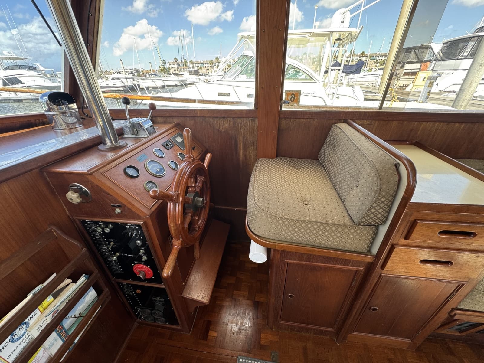 1978 Grand Banks 32 Sedan