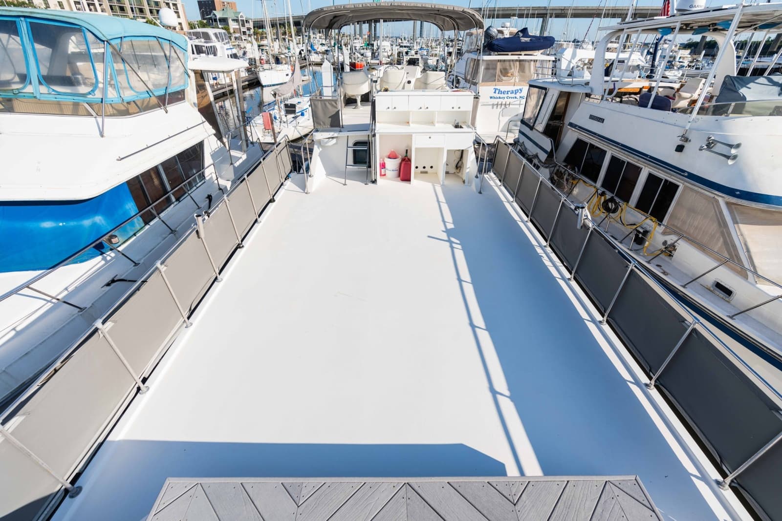 2001 Harbor Master 520 Coastal