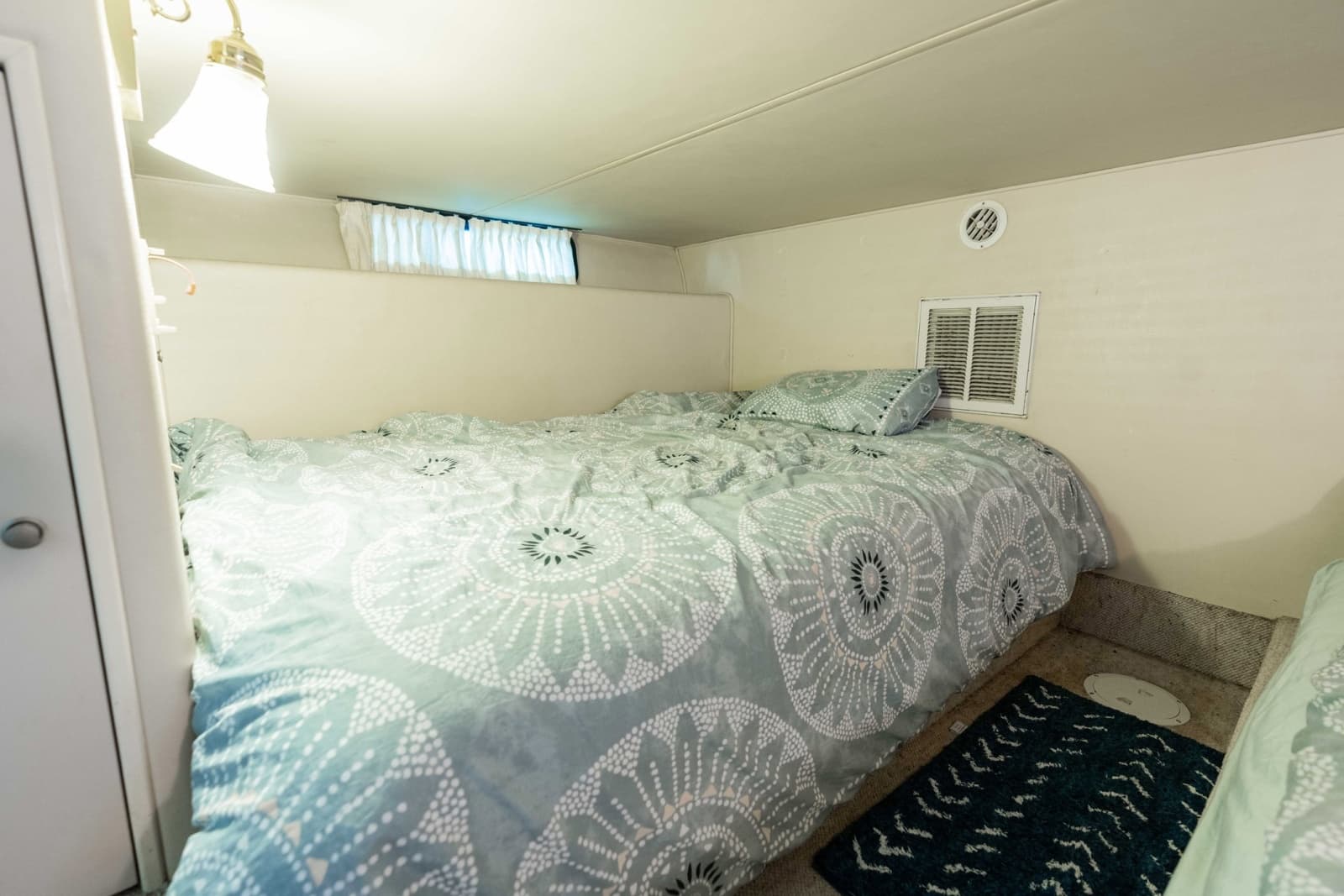 2001 Harbor Master 520 Coastal