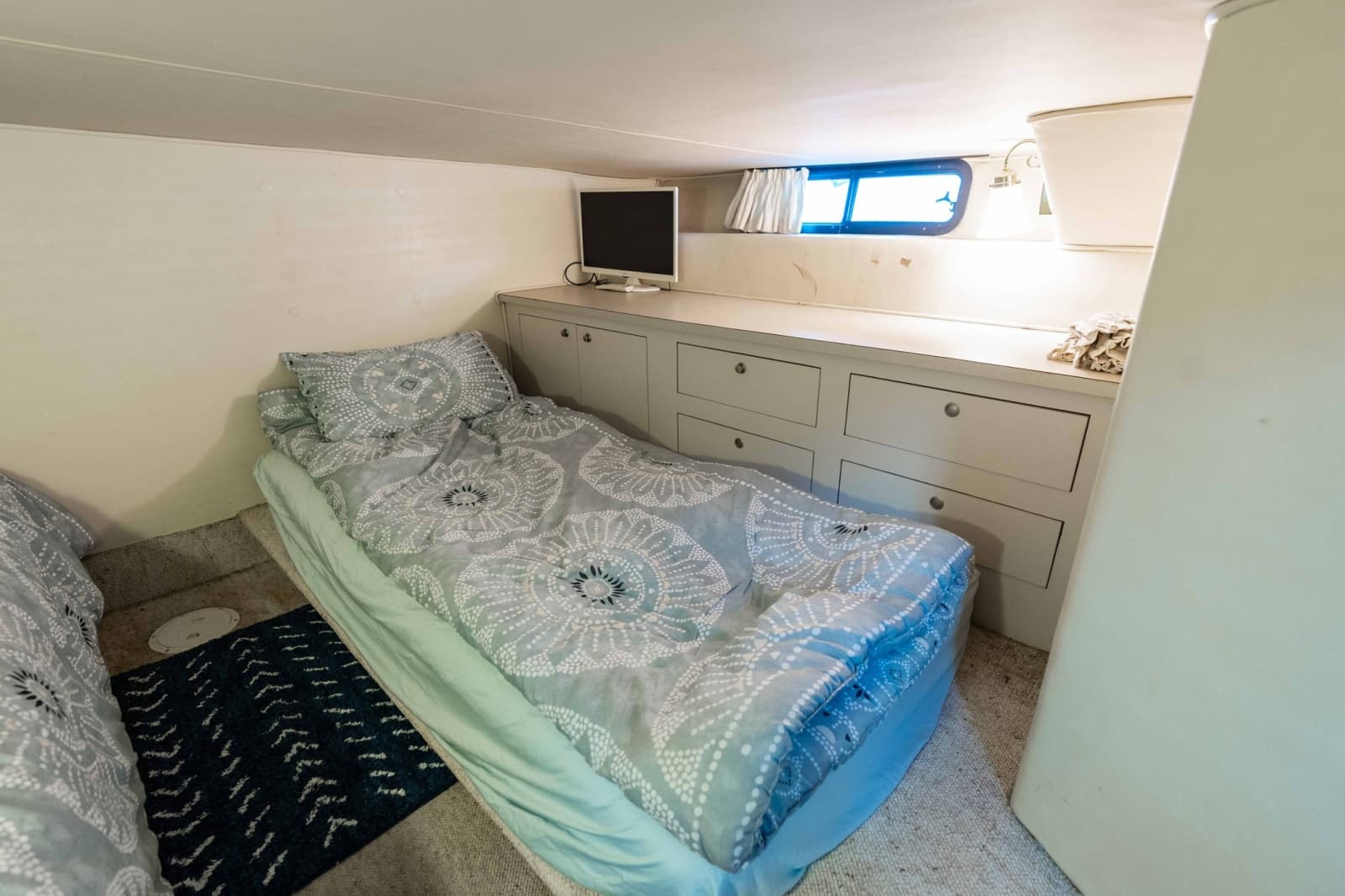 2001 Harbor Master 520 Coastal