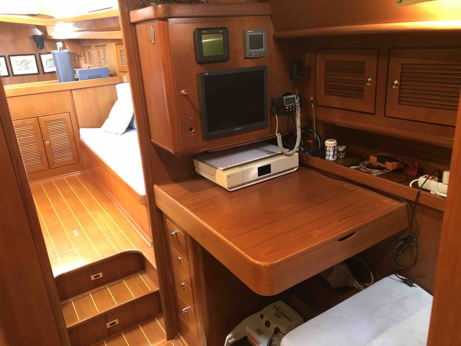 2002 Northwind 58 - Photo 18