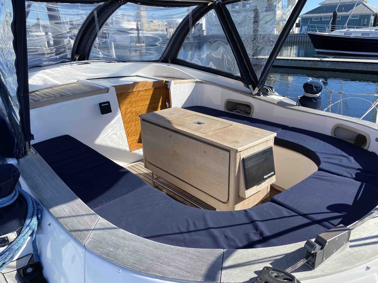 2002 Northwind 58 - Photo 10