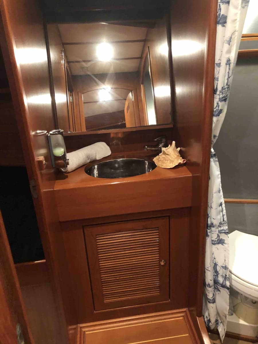 2002 Northwind 58 - Photo 22