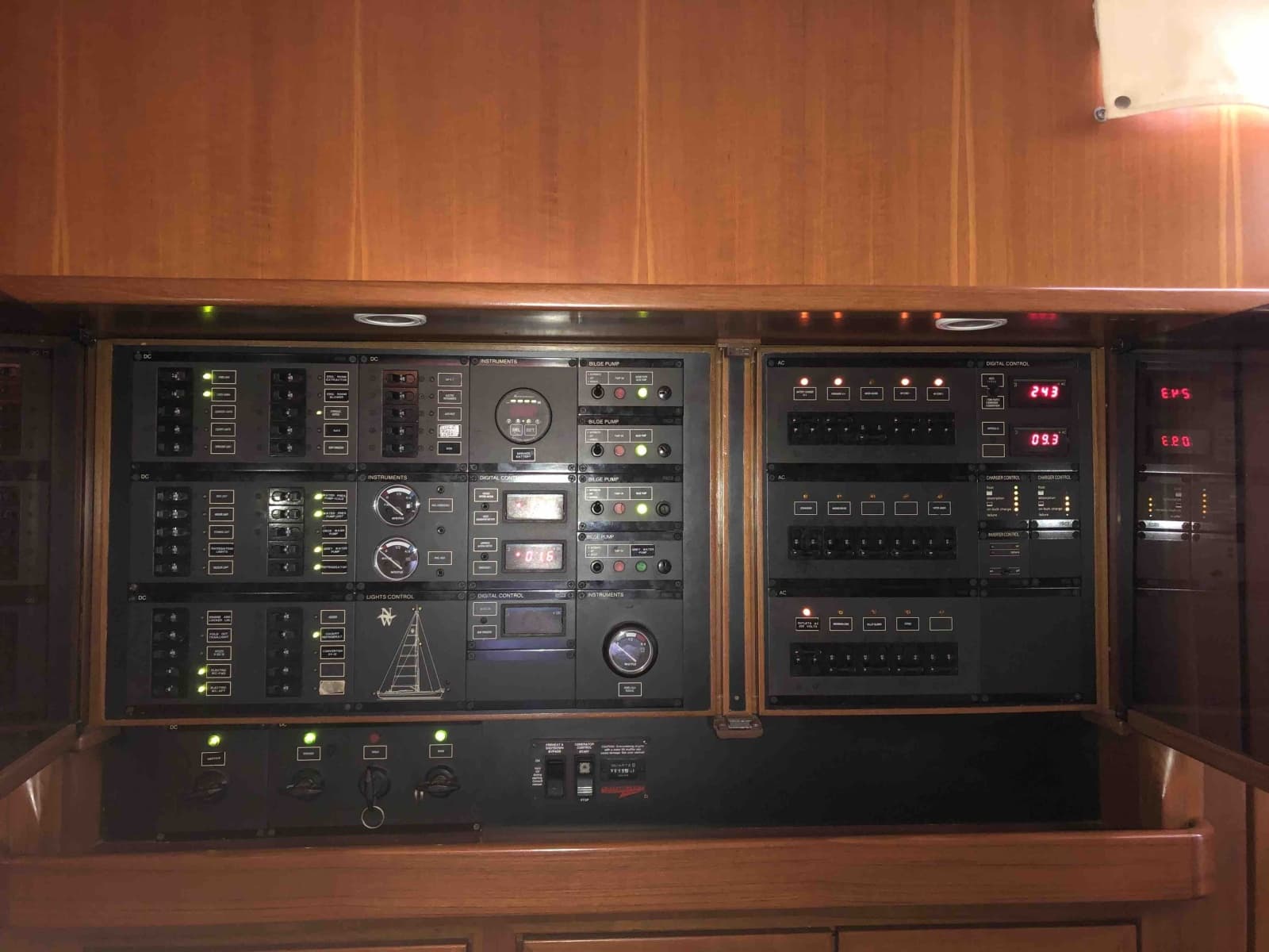 2002 Northwind 58 - Photo 26