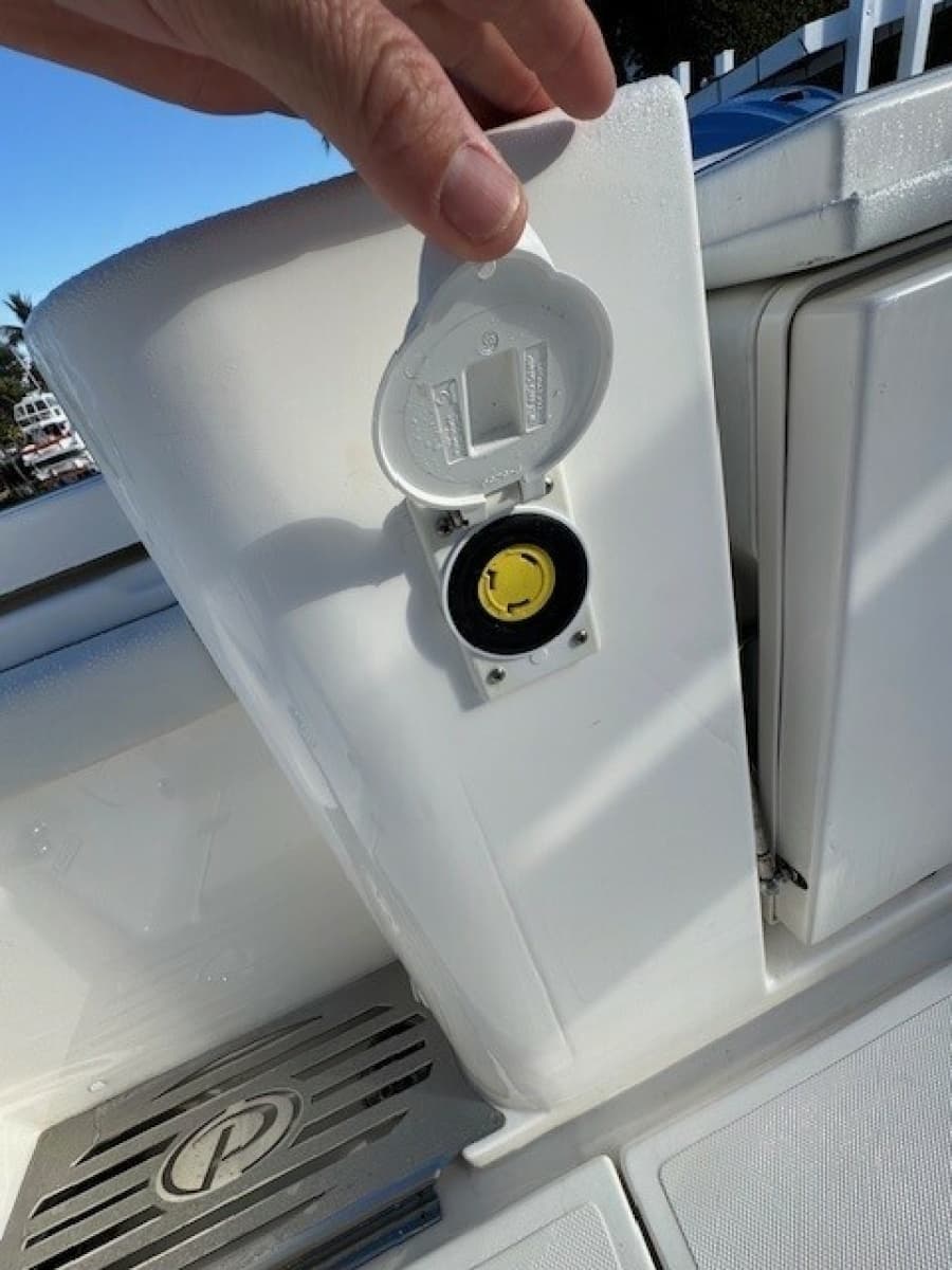 2023 Pursuit S 428 Sport