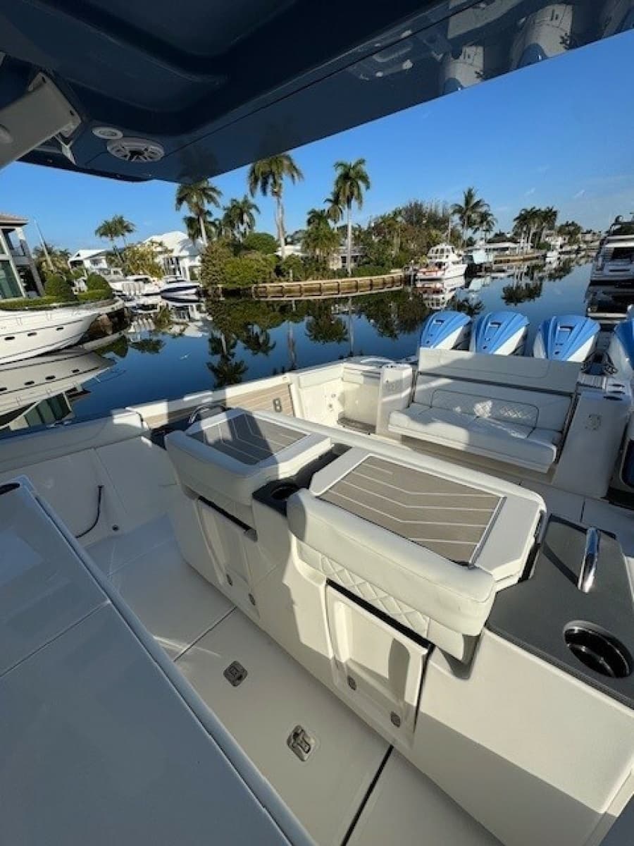 2023 Pursuit S 428 Sport