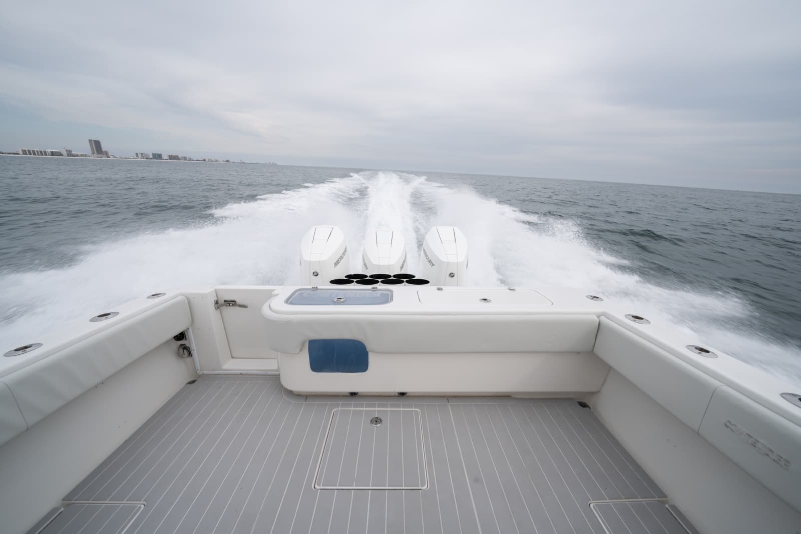 2011 Contender 40 Express