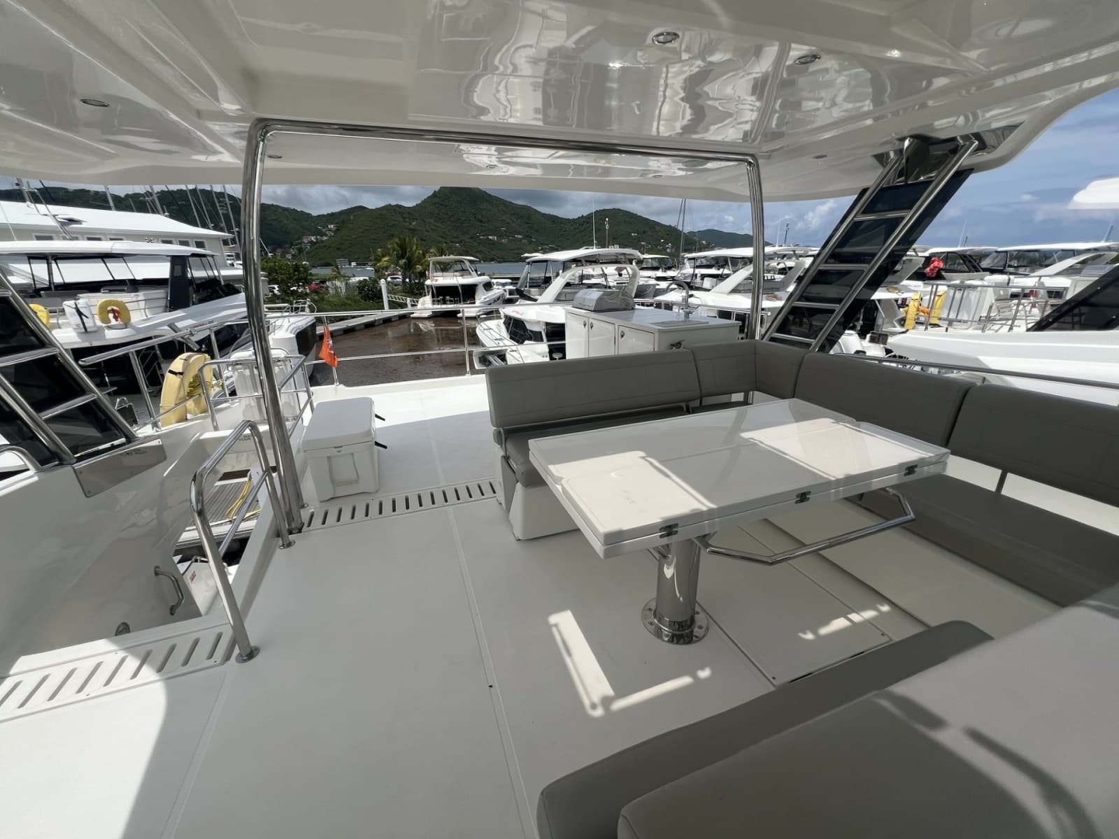 2023 Aquila 54 Yacht - Photo 18