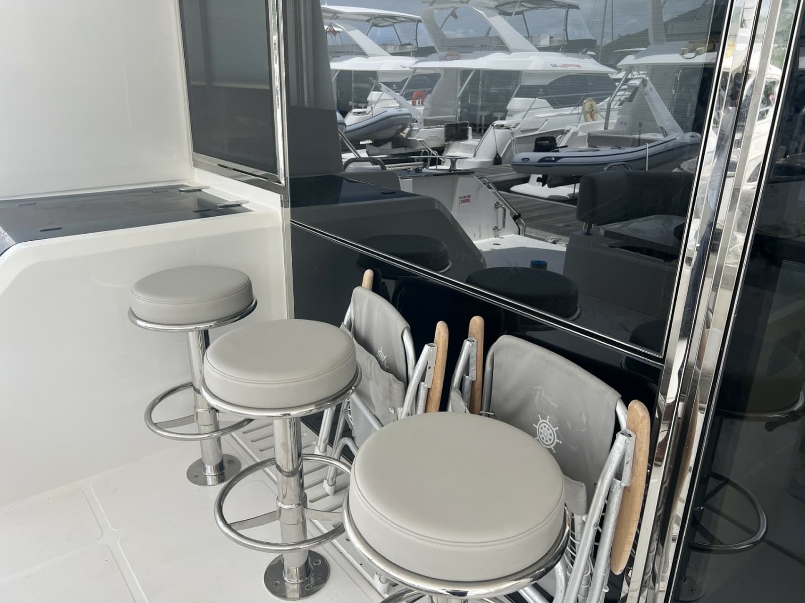 2023 Aquila 54 Yacht - Photo 9