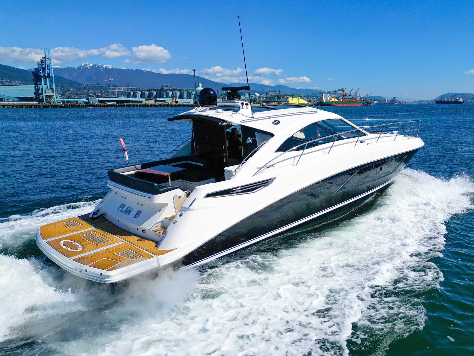 2015 Sea Ray Sundancer 510 - Photo 12
