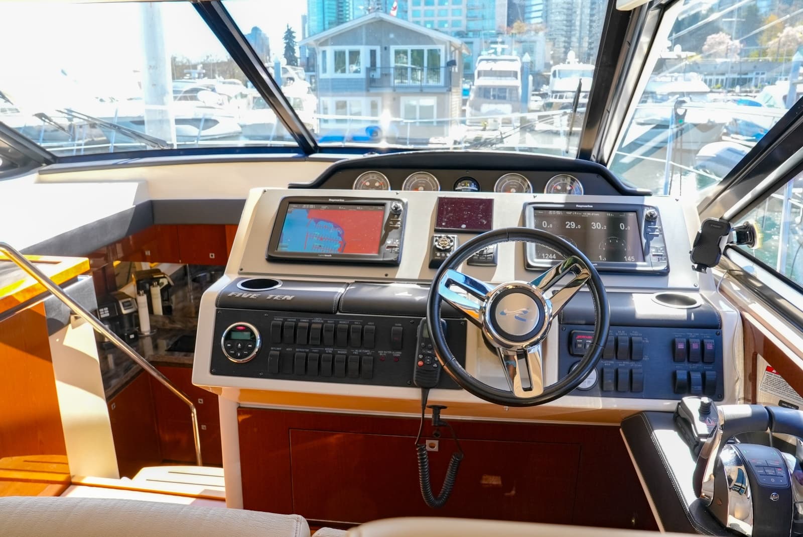 2015 Sea Ray Sundancer 510 - Photo 22