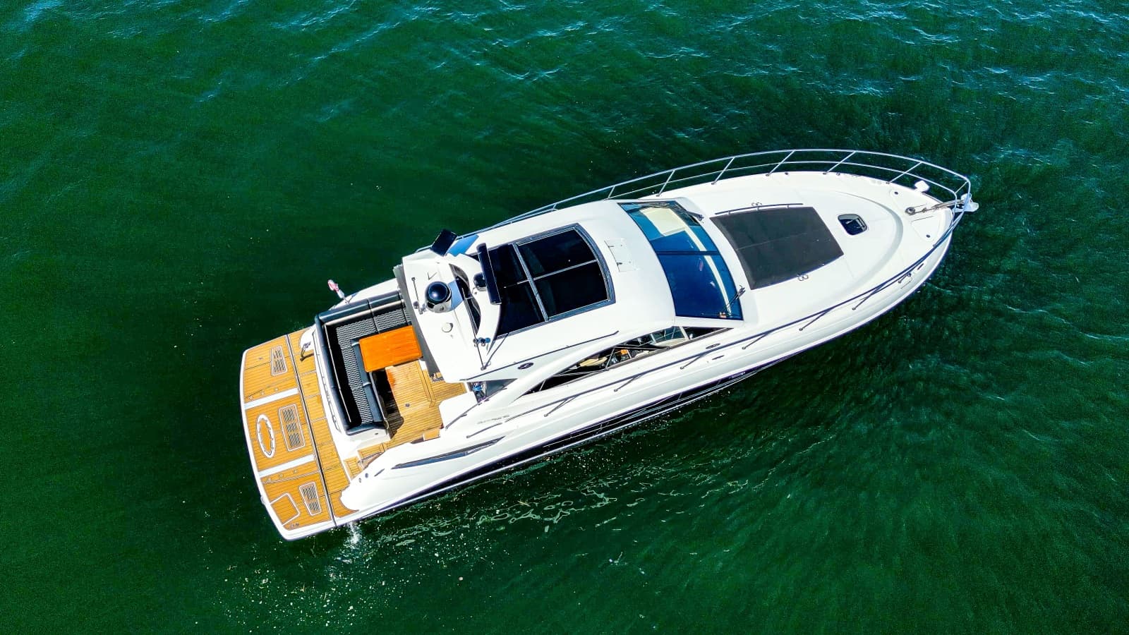 2015 Sea Ray Sundancer 510 - Photo 3