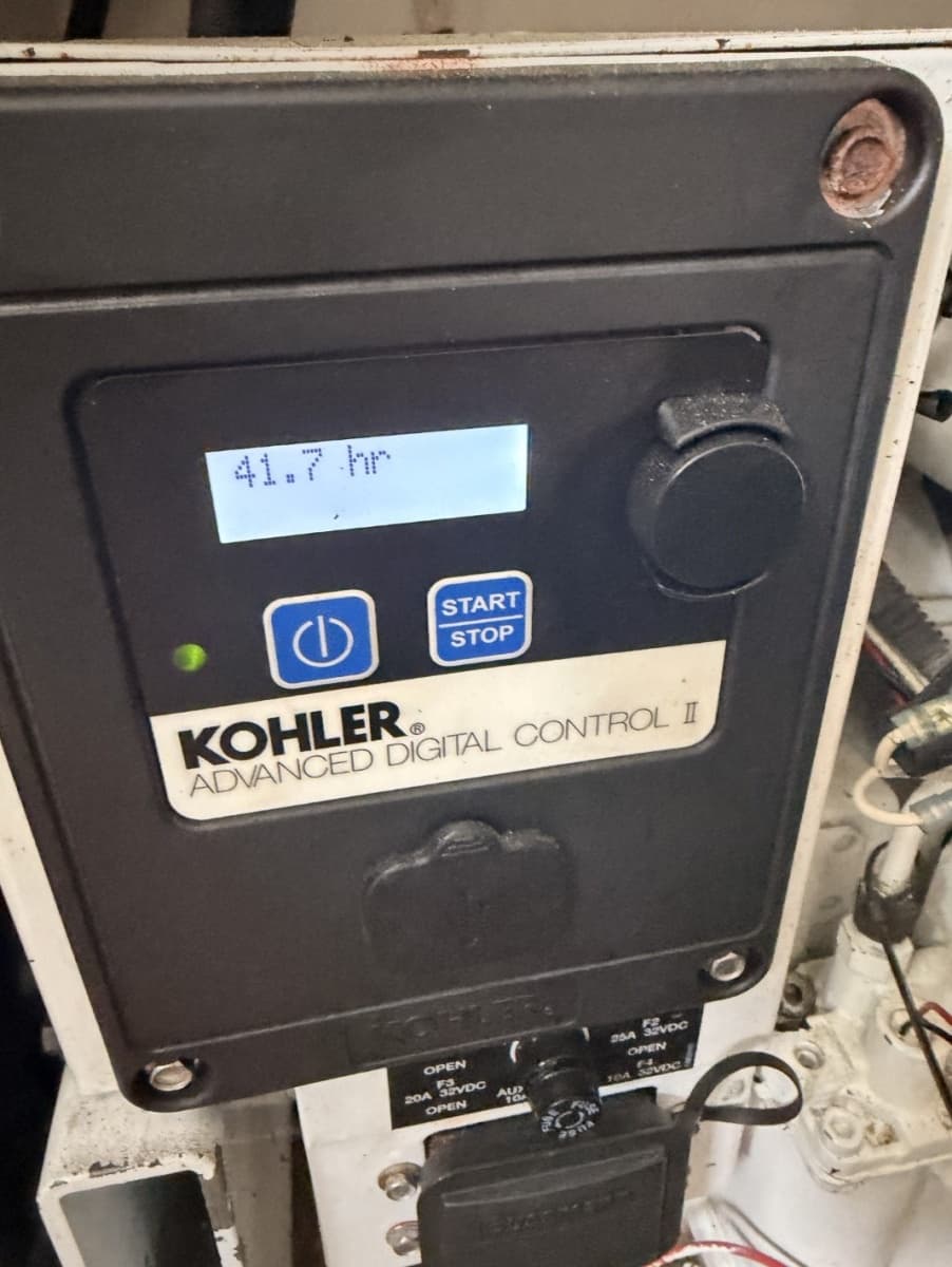 2010 Sea Ray 370 Sundancer