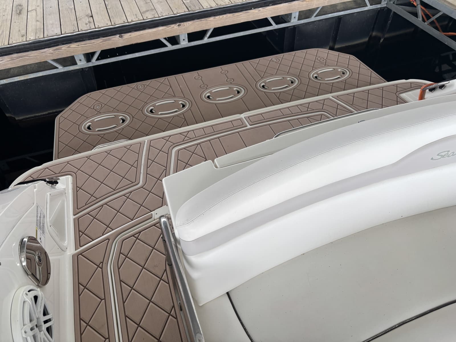 2010 Sea Ray 370 Sundancer - Photo 20