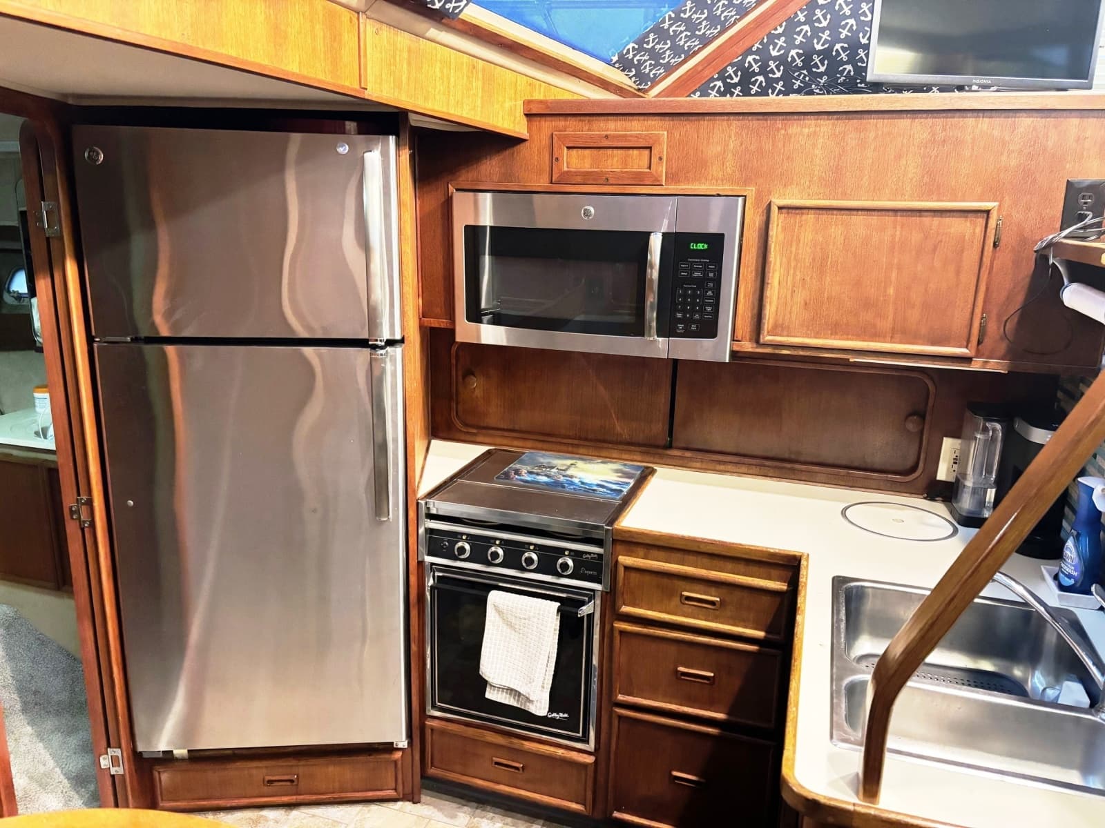 1987 Chris-Craft 427 catalina