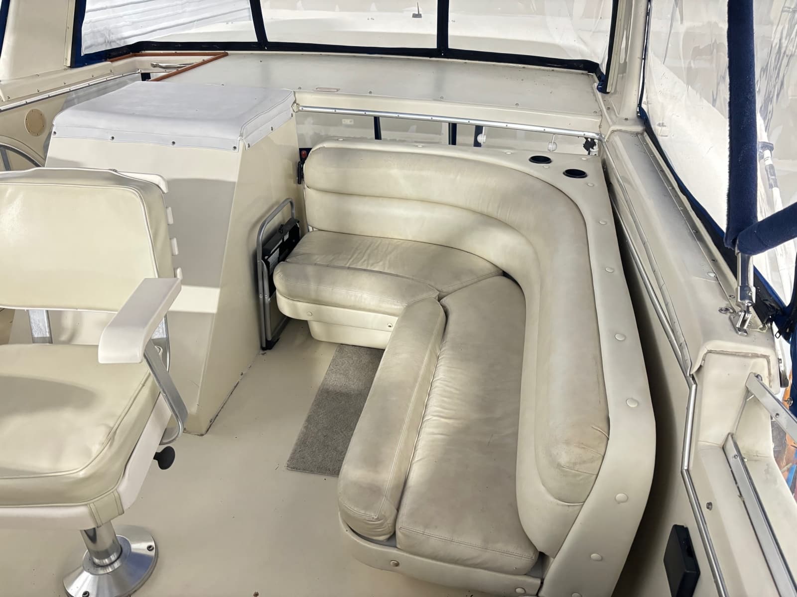 1987 Chris-Craft 427 catalina