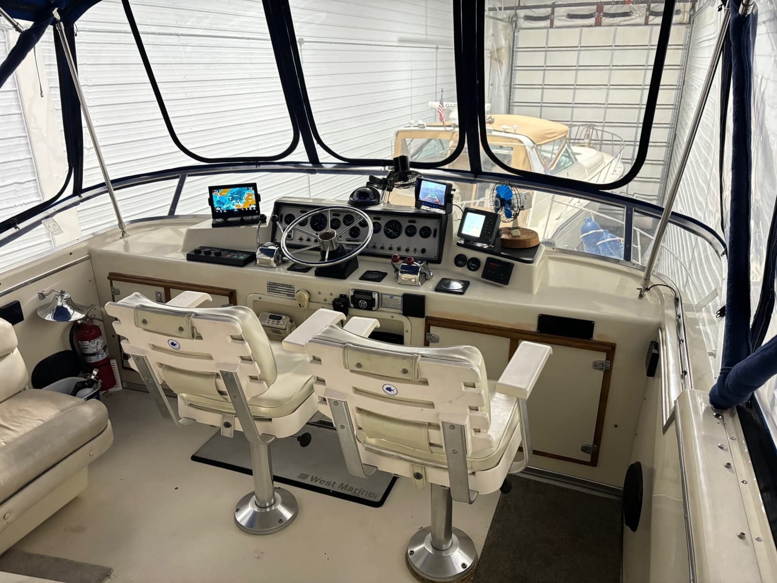 1987 Chris-Craft 427 catalina