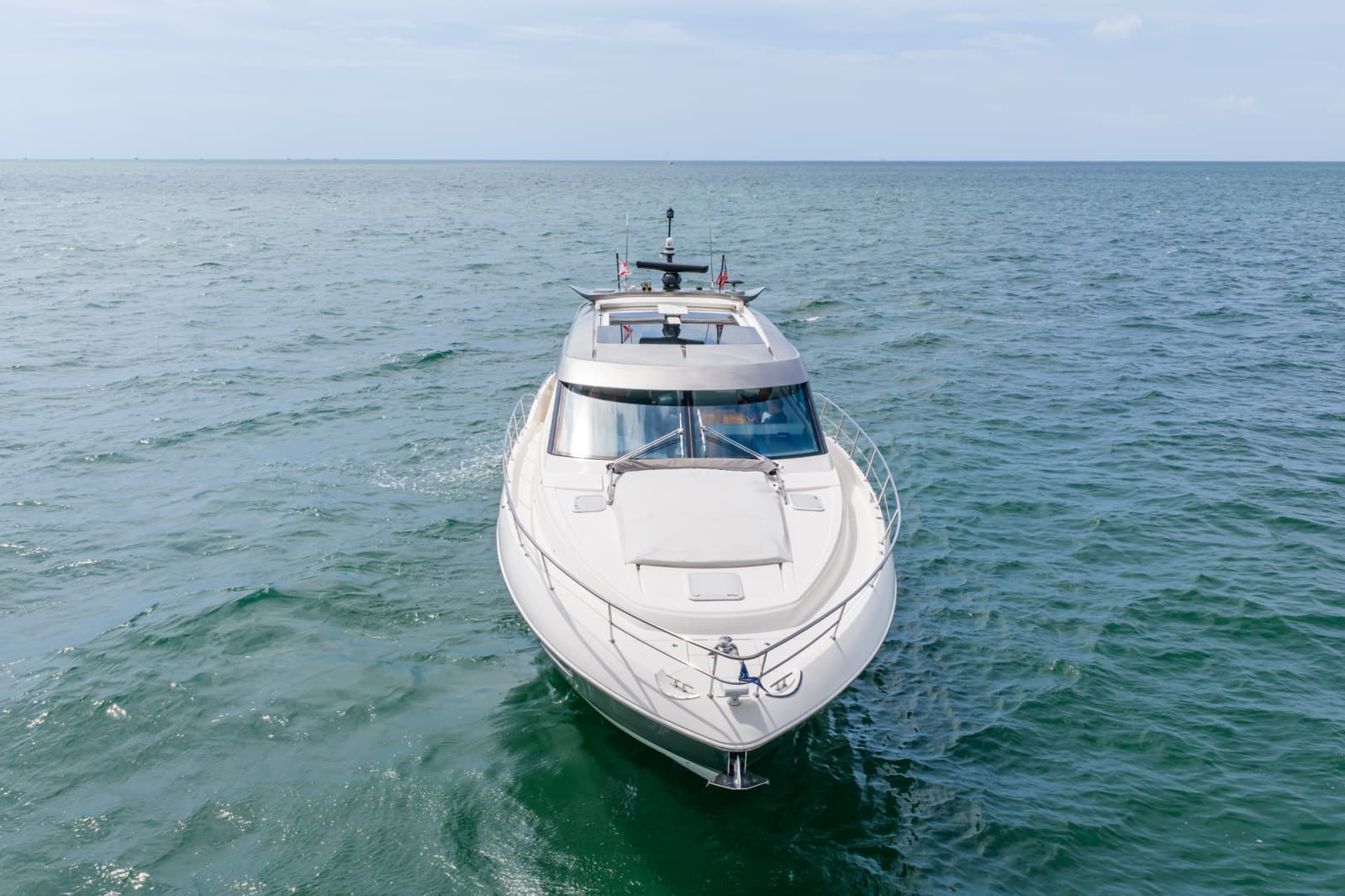 2024 Riviera 6000 SPORT YACHT