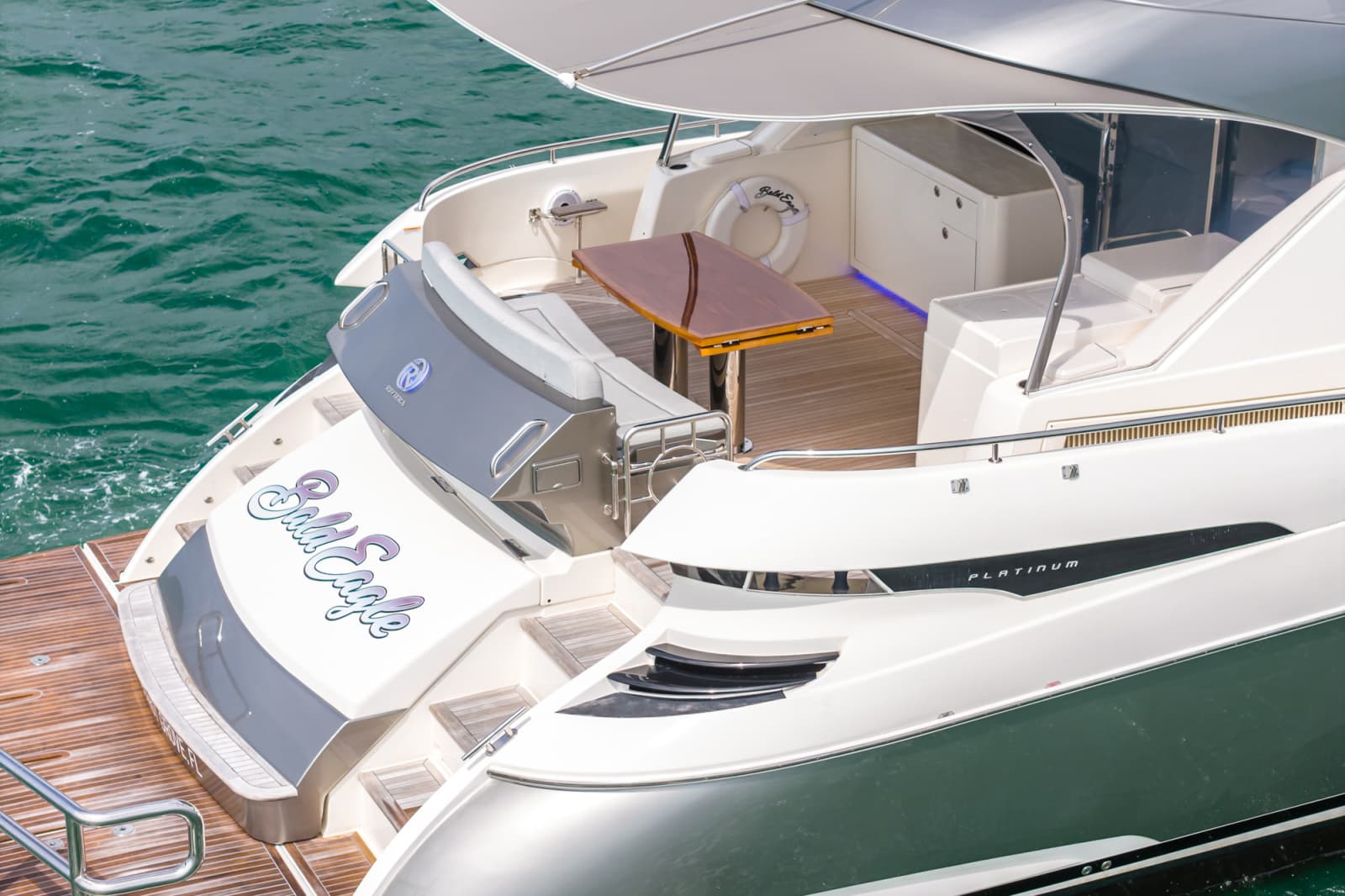 2024 Riviera 6000 SPORT YACHT