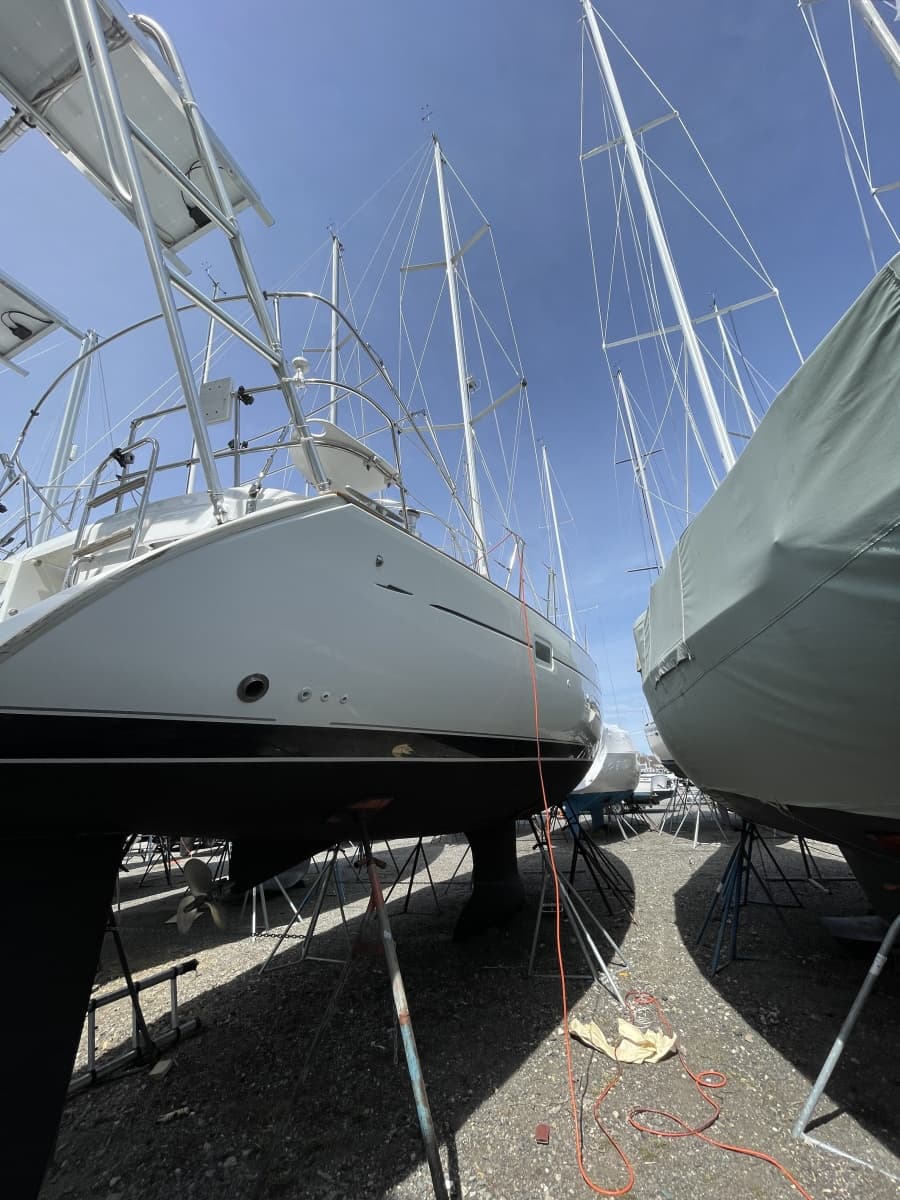 2004 Beneteau 423