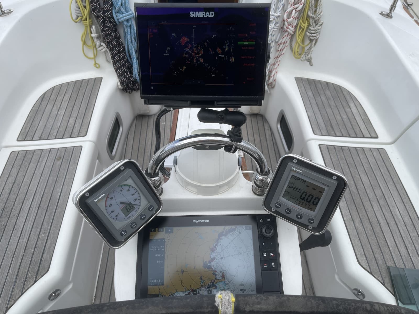 2004 Beneteau 423 - Photo 13