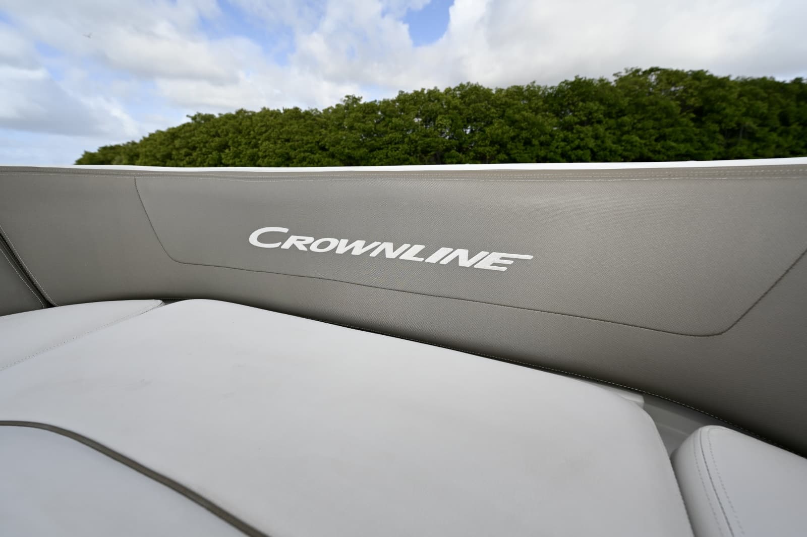 Bow Cushion with Crownline Logo