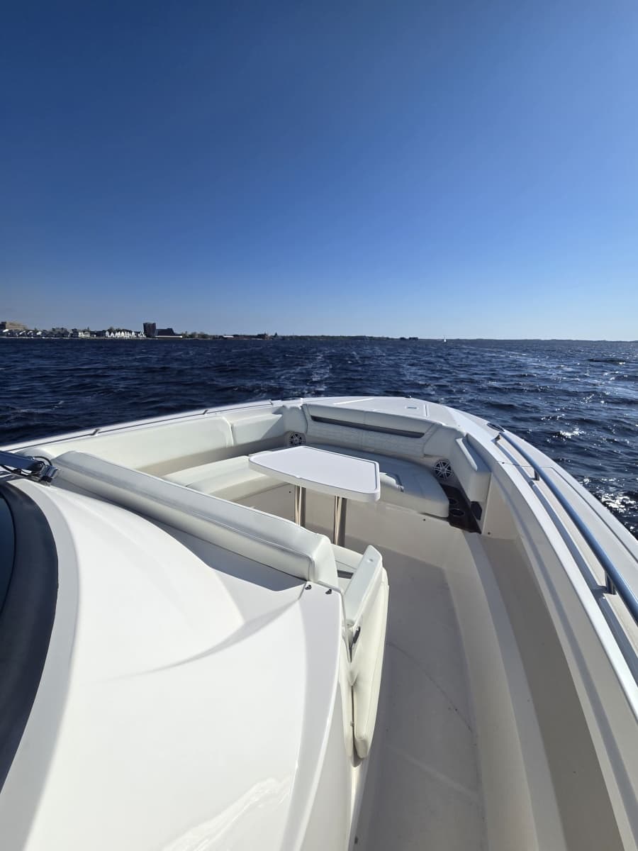 2024 Tiara Yachts 38 LS - Photo 26
