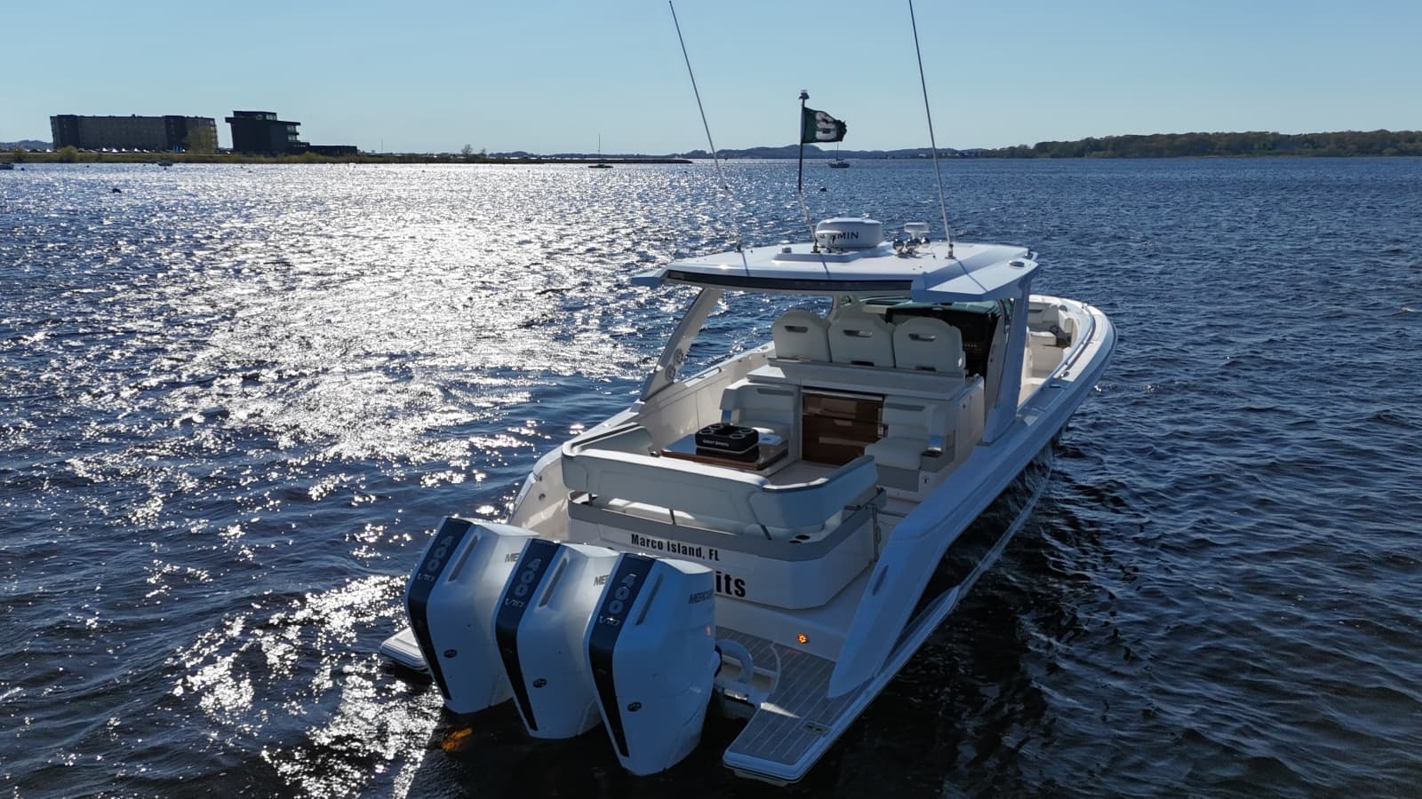 2024 Tiara Yachts 38 LS - Photo 2