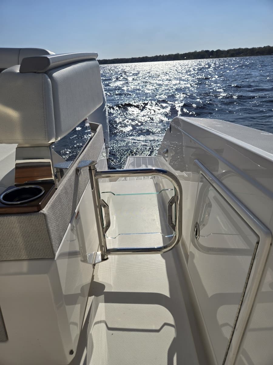 2024 Tiara Yachts 38 LS - Photo 21
