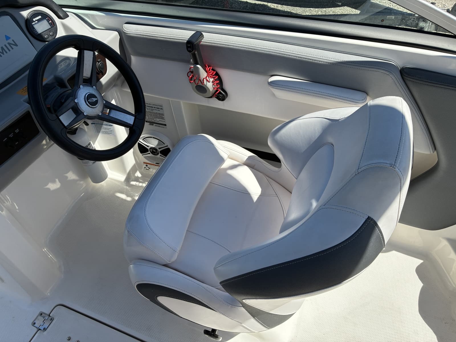 2019 Chaparral 21 H2O Sport