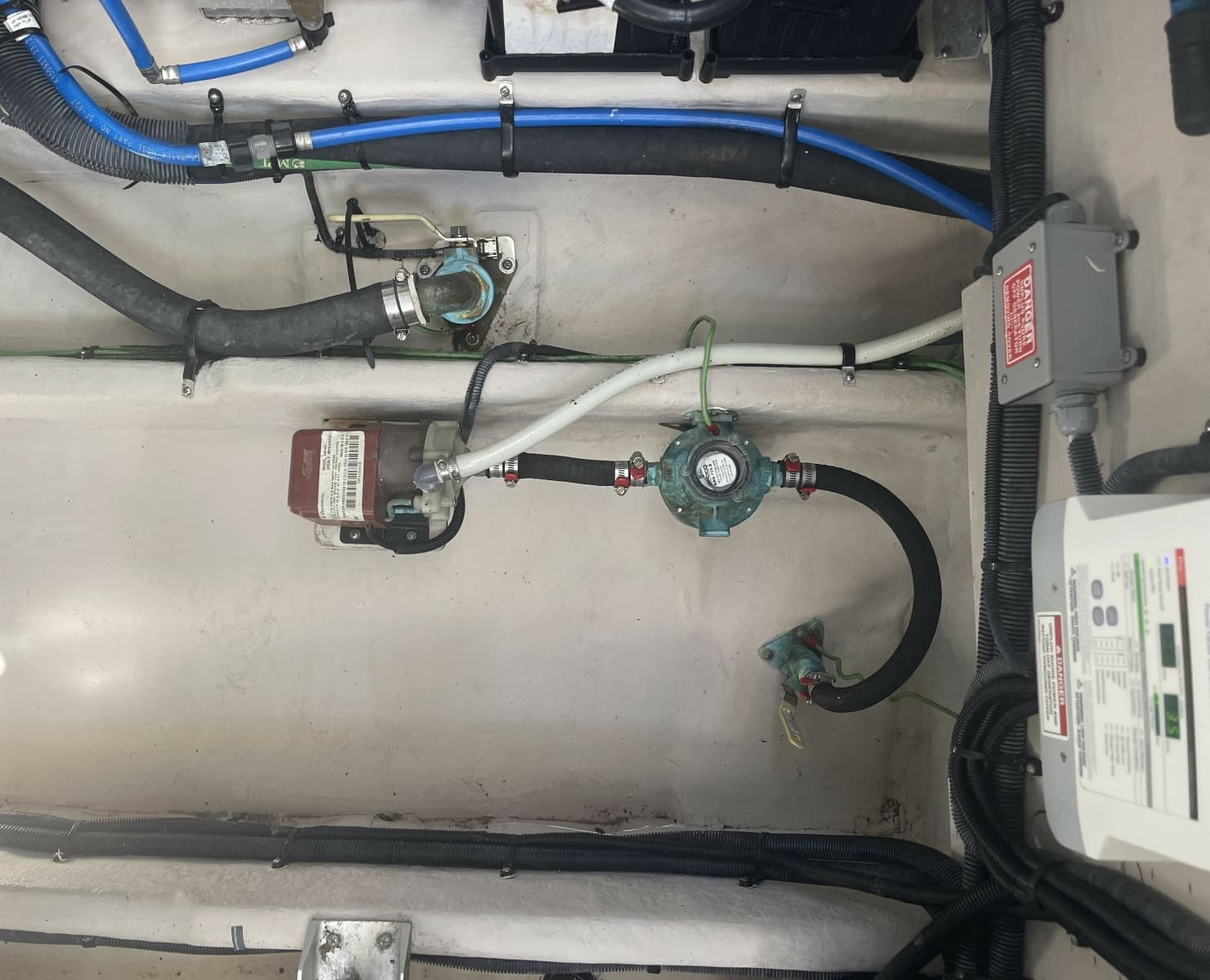 2017 Sea Ray Sundancer 370