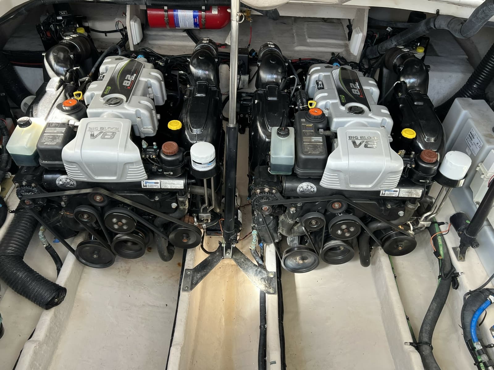 2017 Sea Ray Sundancer 370