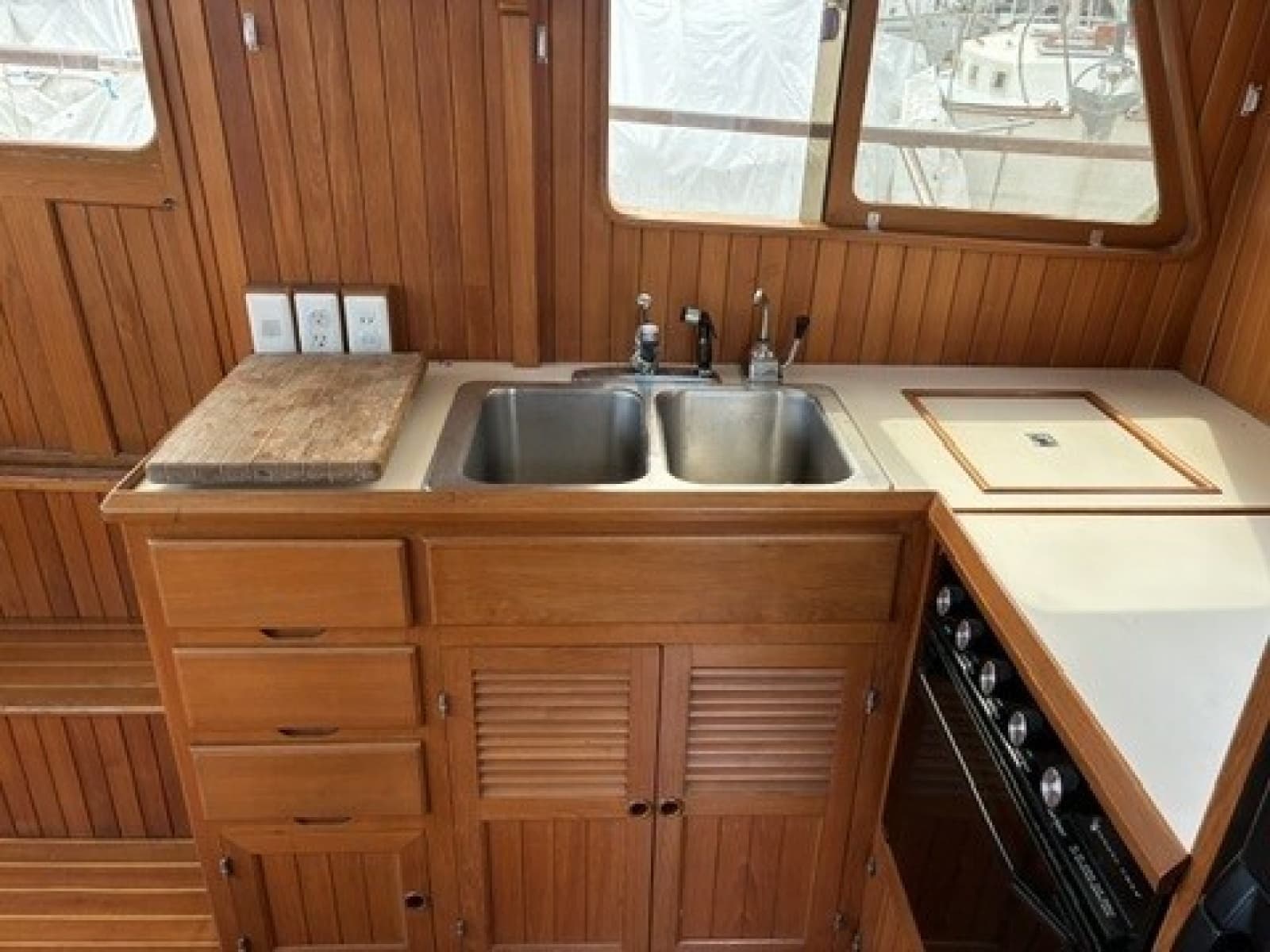 1988 Monk 36 Trawler - Photo 23