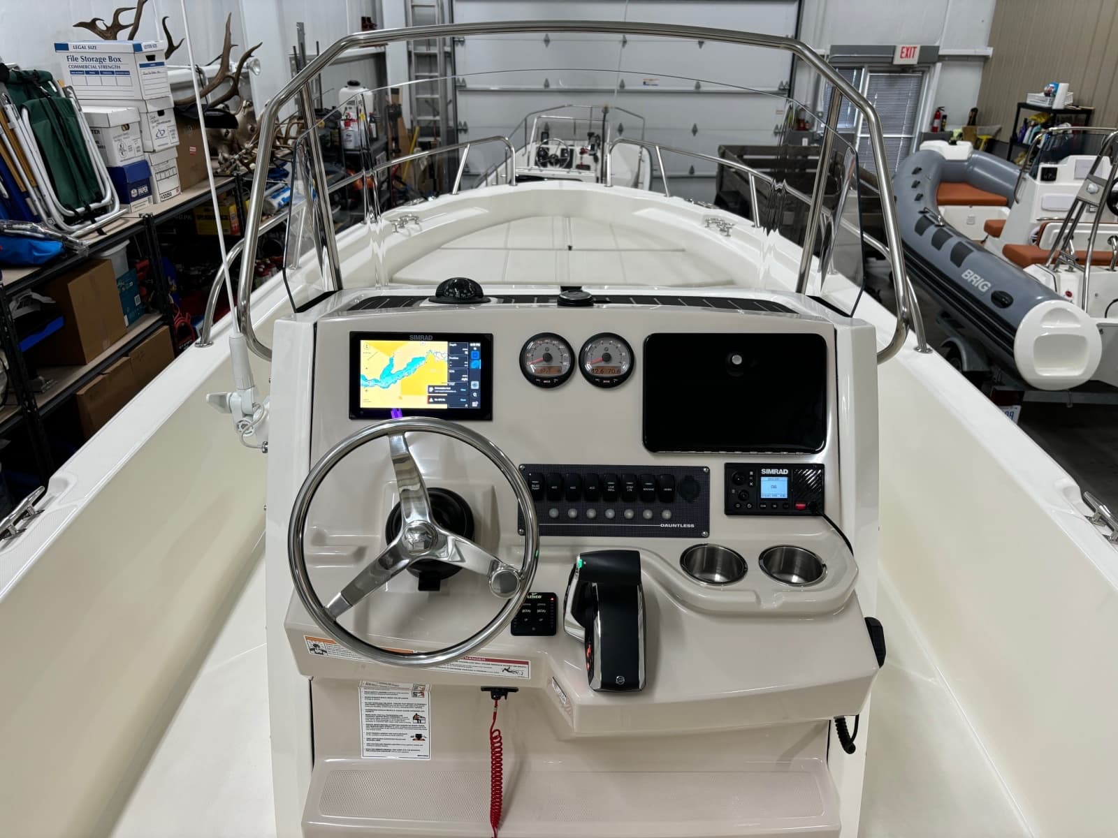2024 Boston Whaler 250 Dauntless