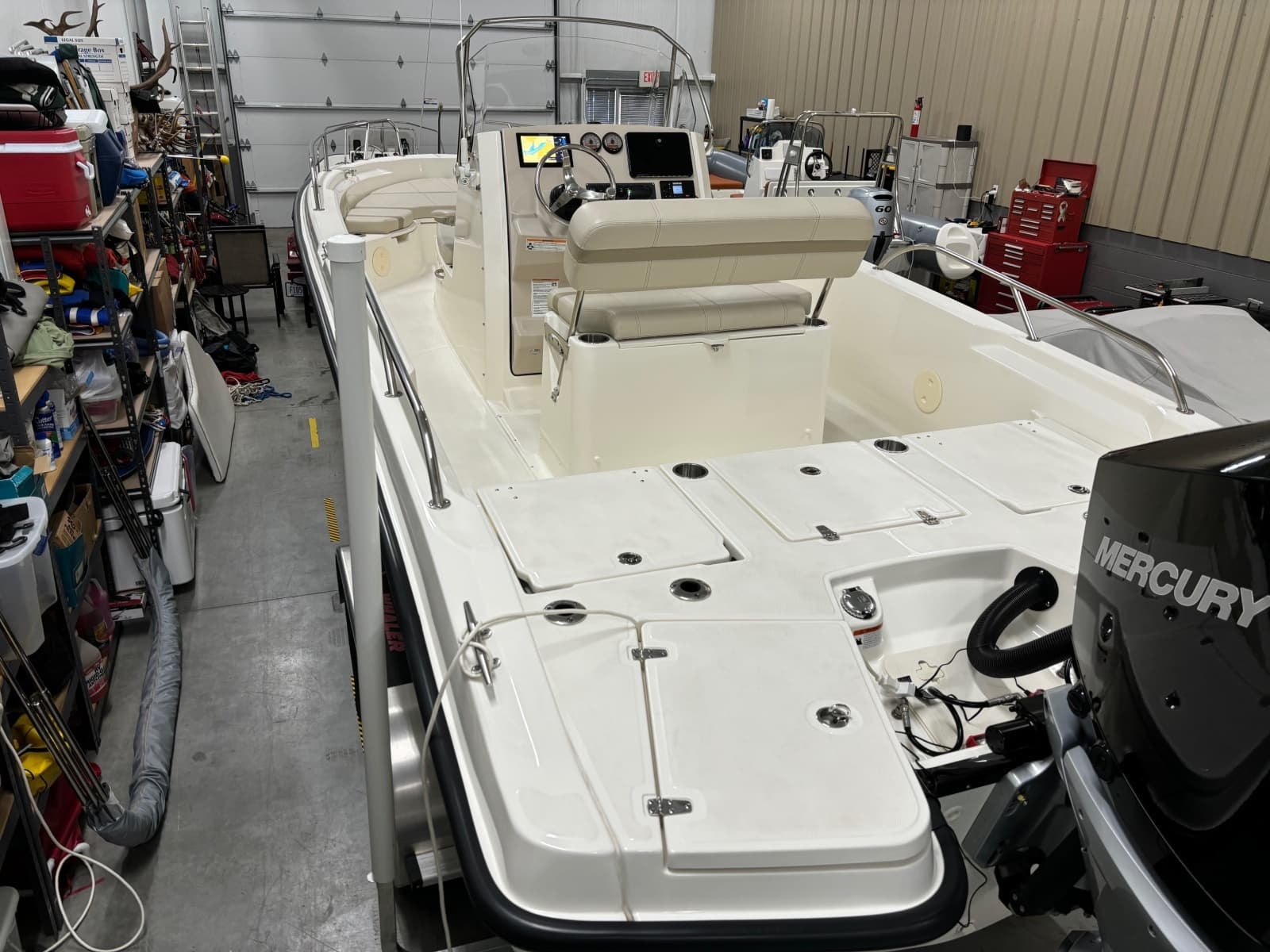 2024 Boston Whaler 250 Dauntless