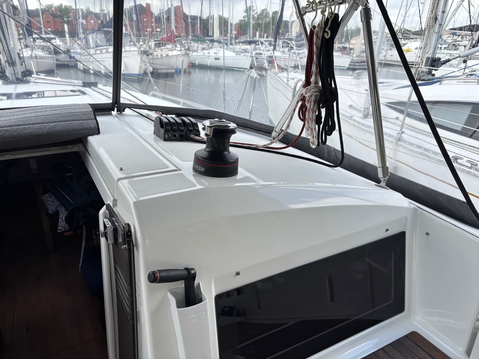 2021 Jeanneau Sun Odyssey 440 - Photo 18