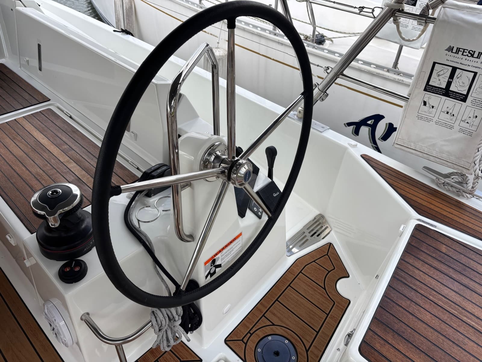 2021 Jeanneau Sun Odyssey 440 - Photo 15