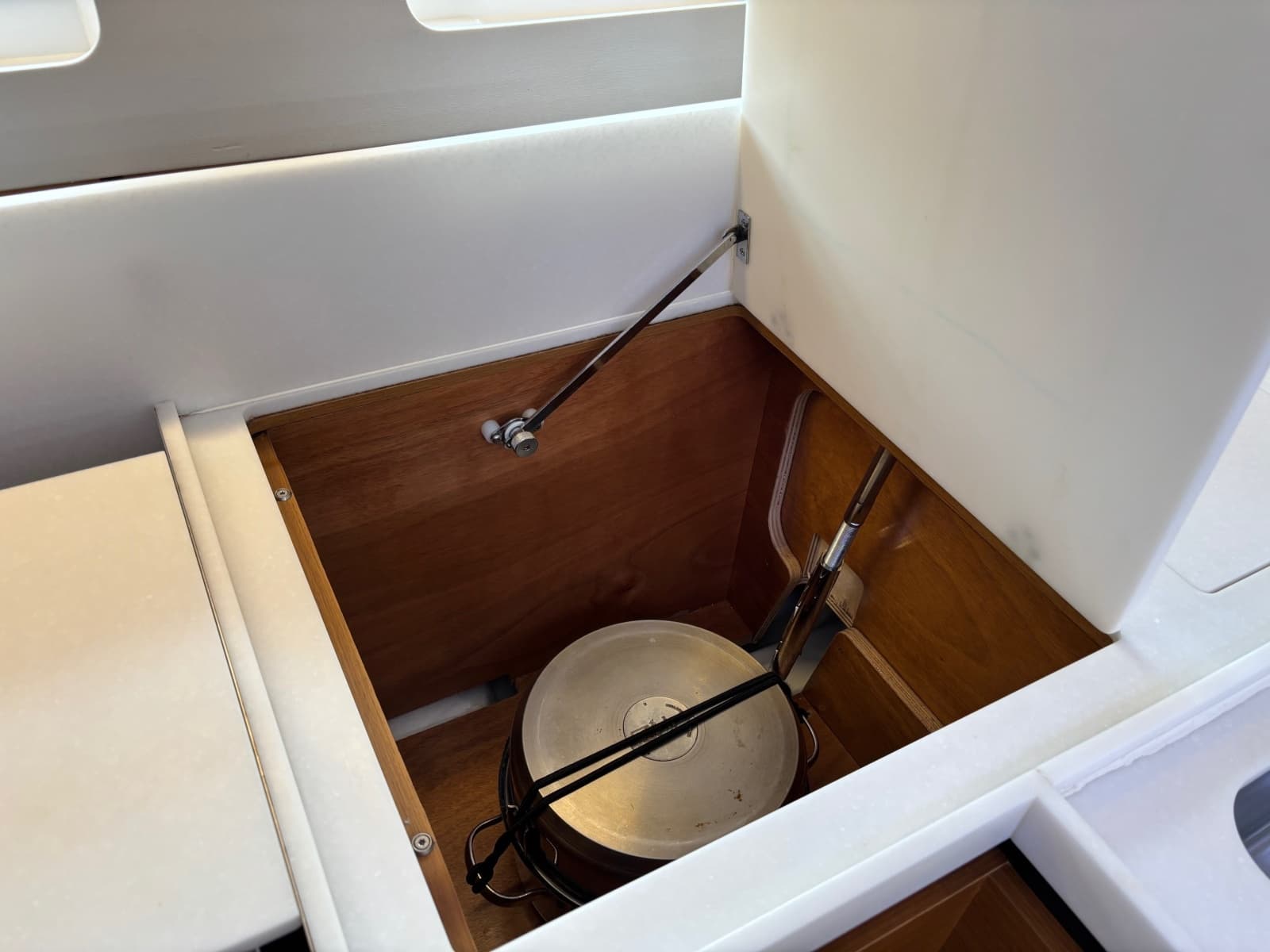 2021 Jeanneau Sun Odyssey 440 - Photo 61