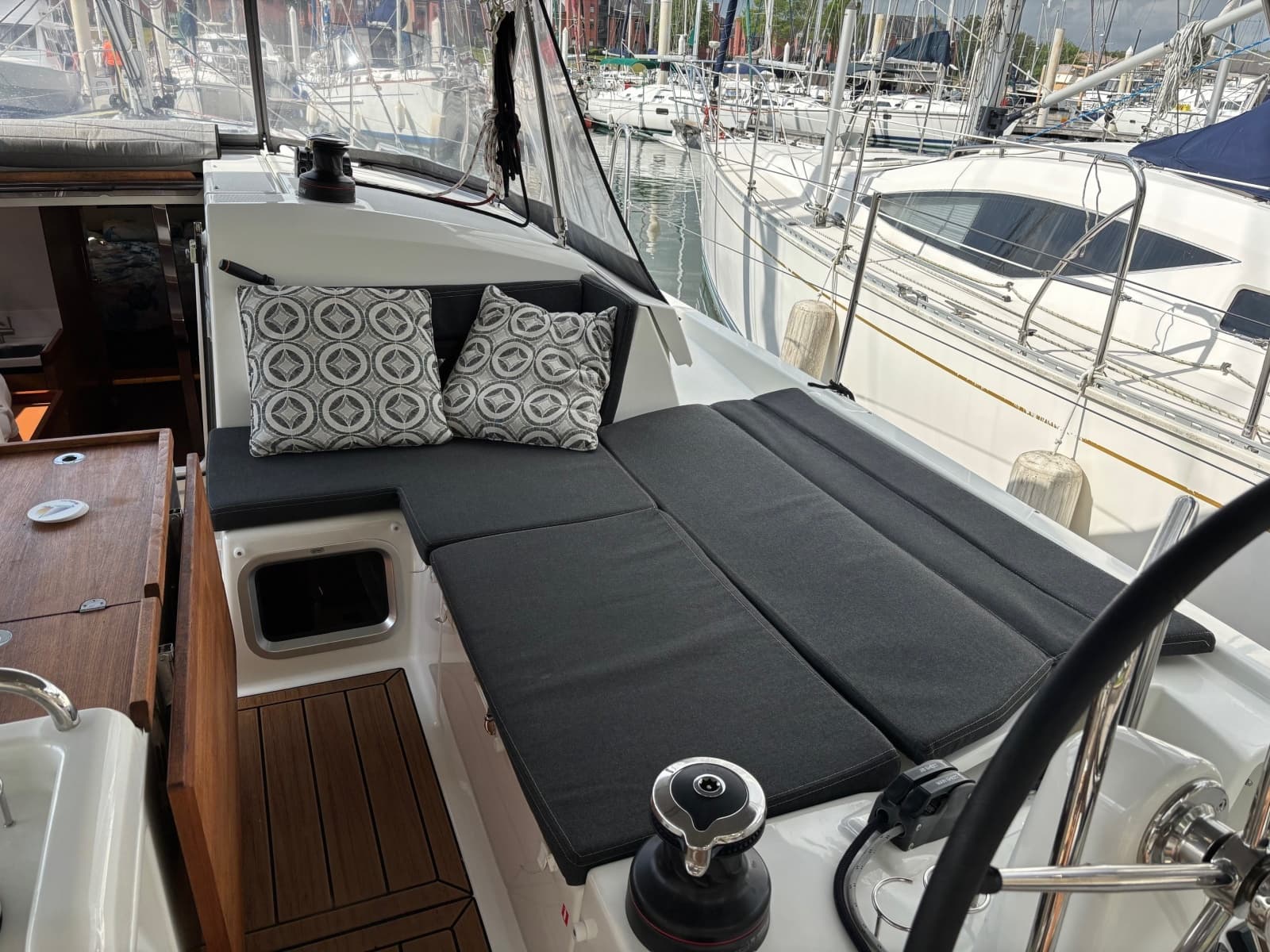 2021 Jeanneau Sun Odyssey 440 - Photo 24