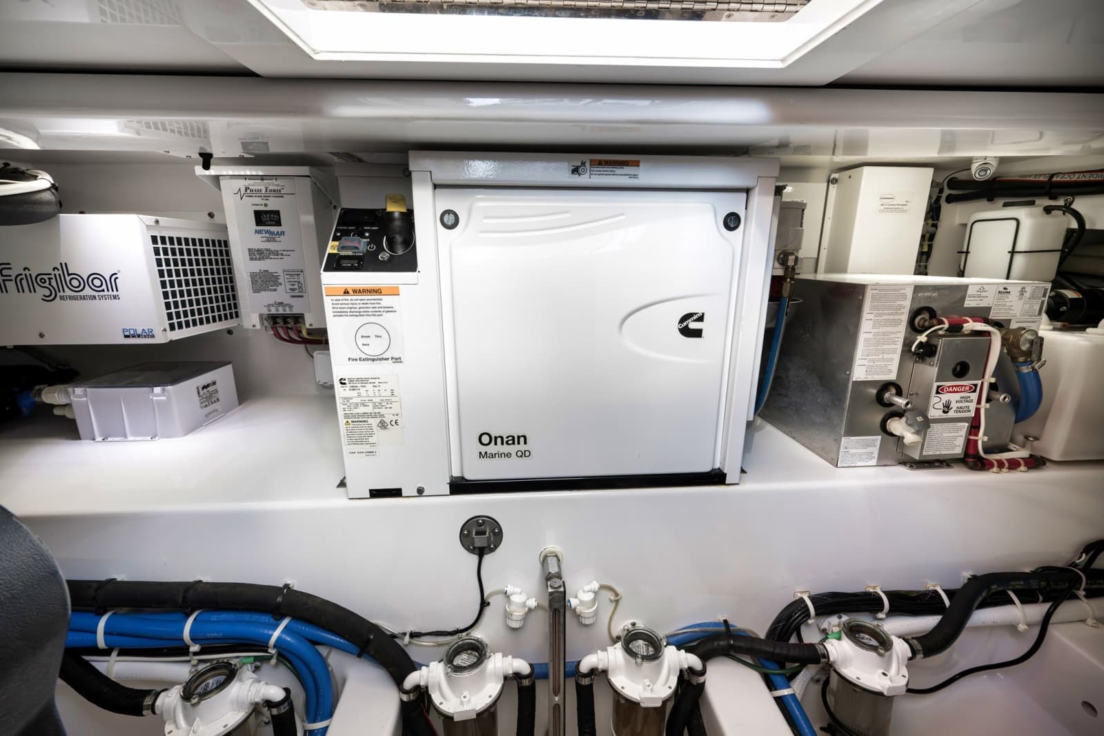 2022 Winter Custom Yachts 38 Walk Around