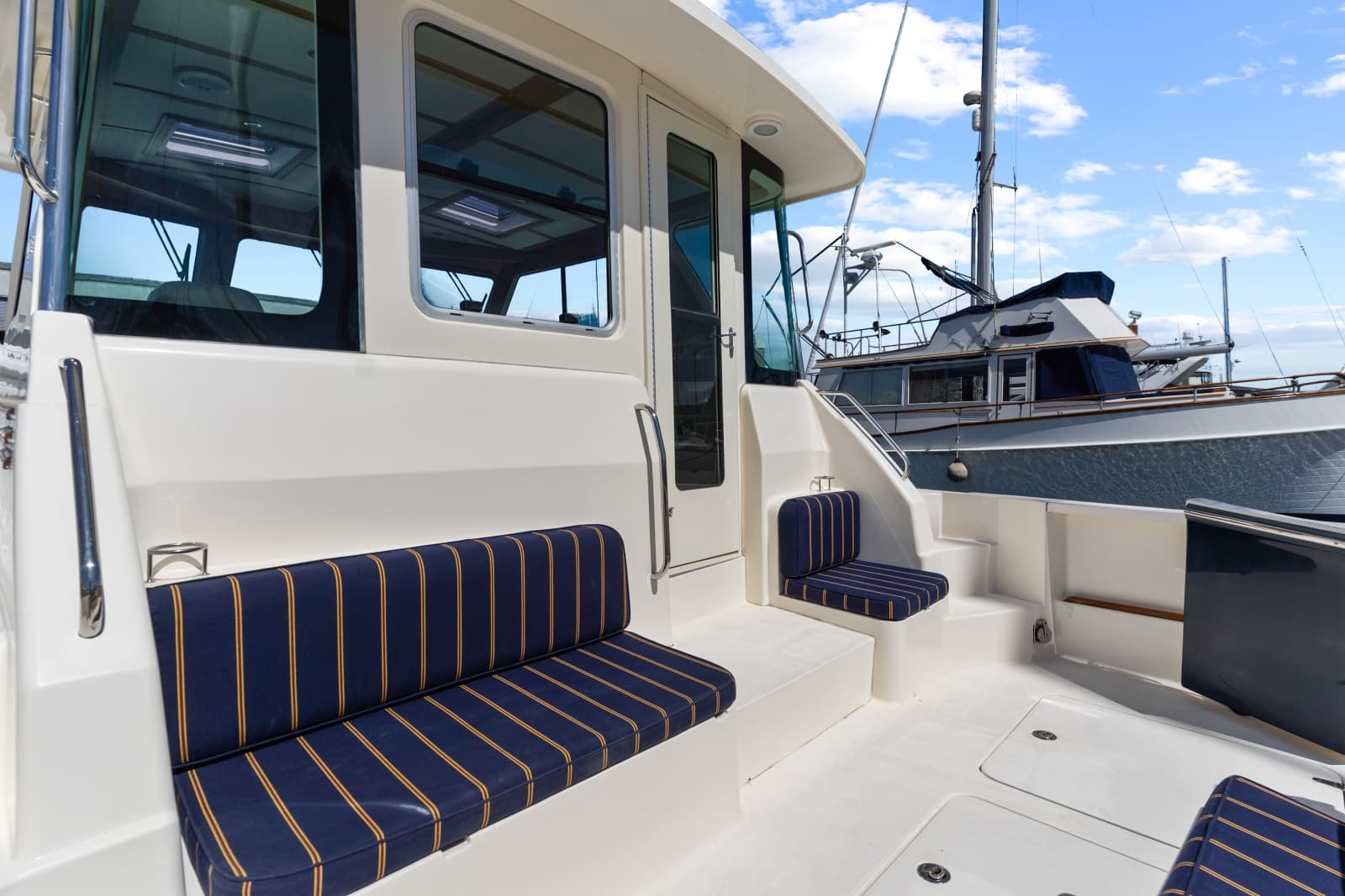 2007 Sabre 42 Express Hardback