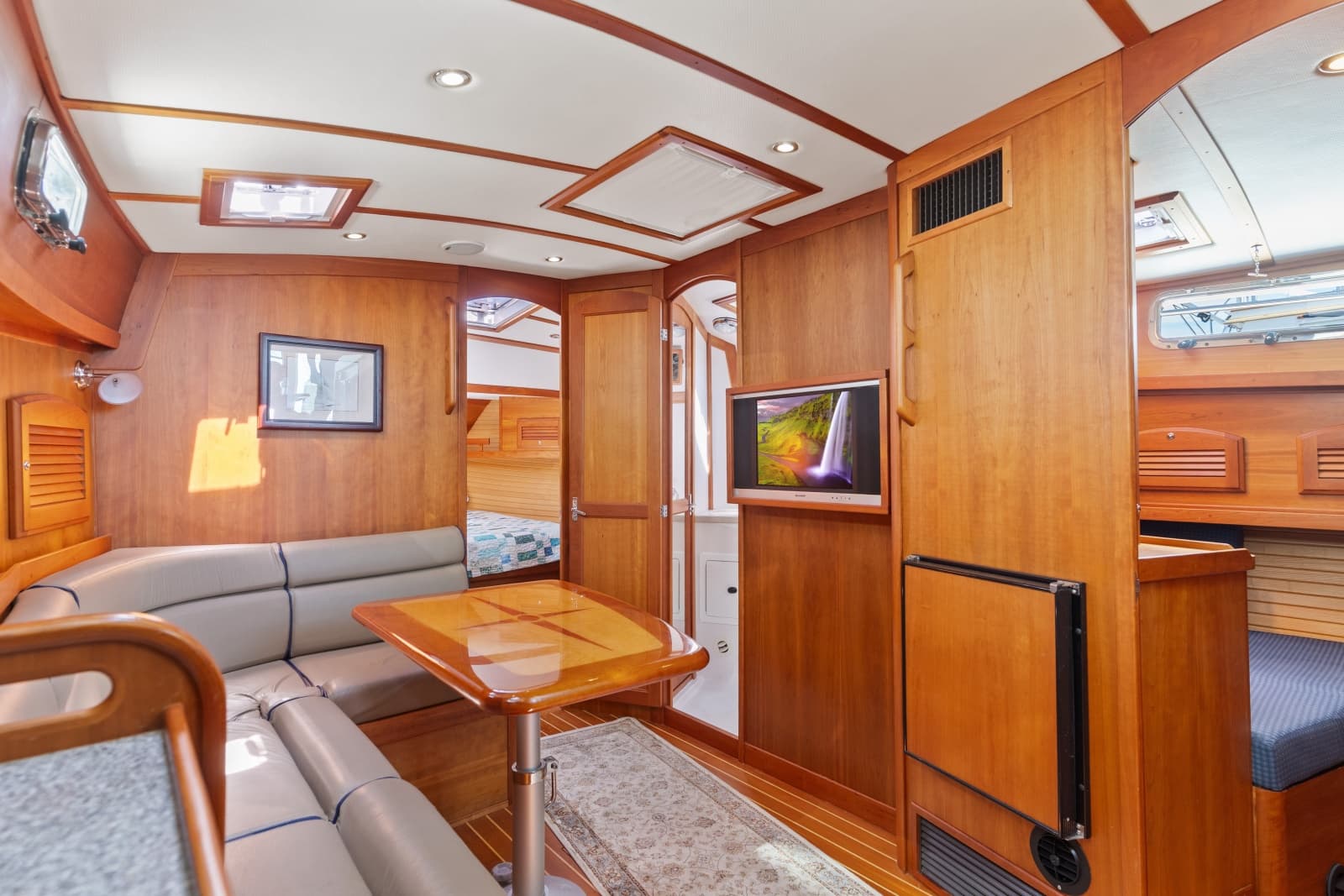 2007 Sabre 42 Express Hardback