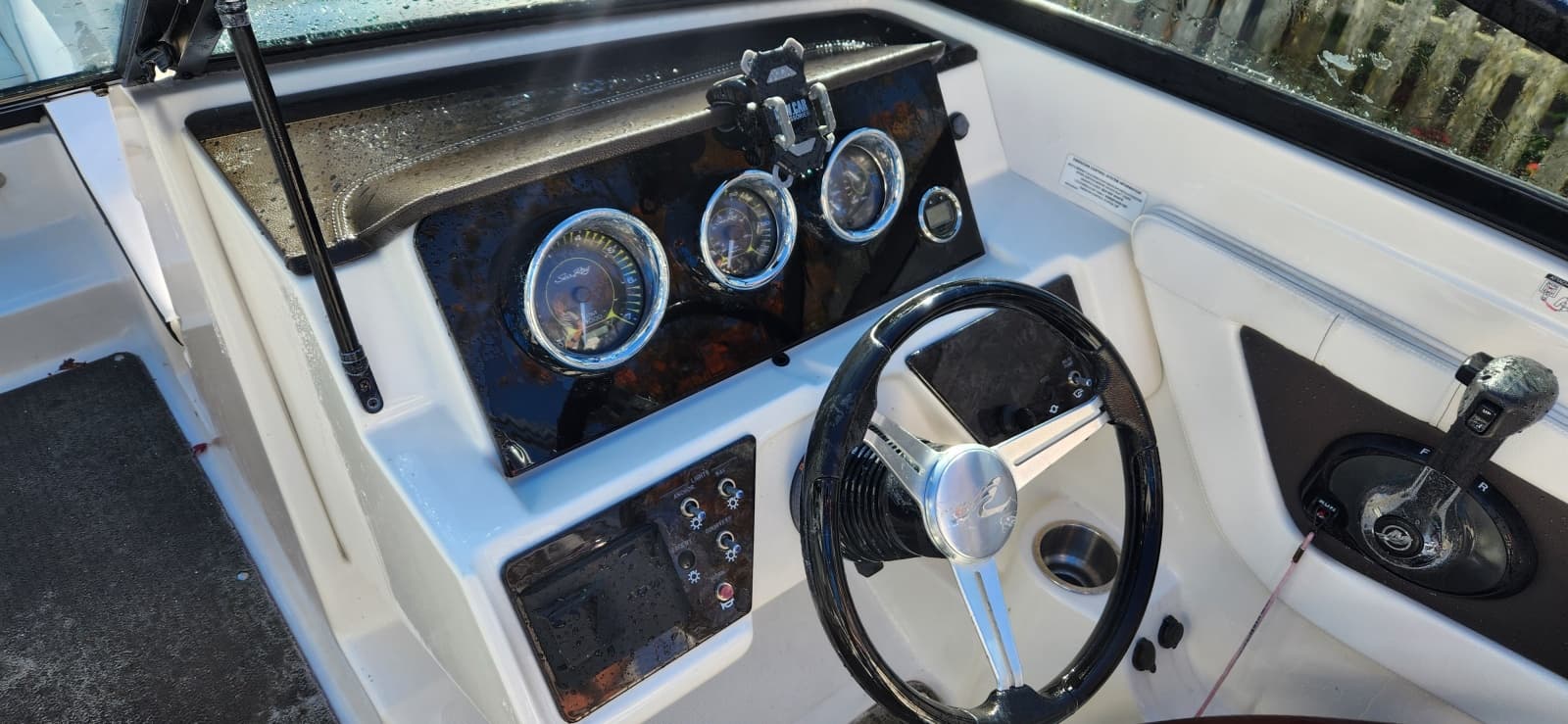 2019 Sea Ray 190 SPX